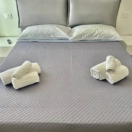 Homeclass Station Apartment Bari